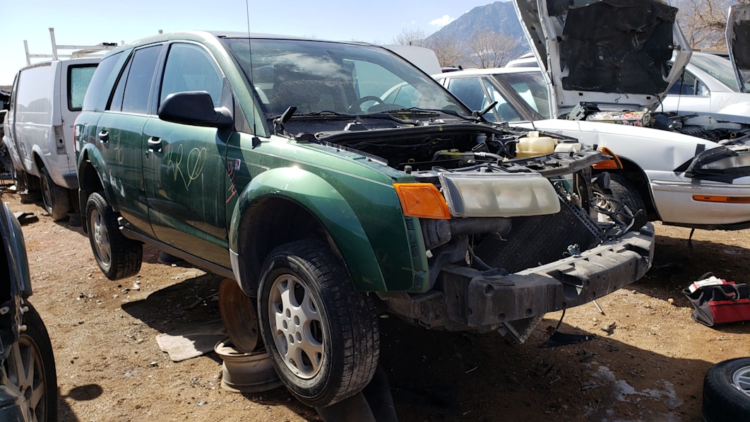 Junkyard Gem: 2004 Saturn Vue with manual transmission