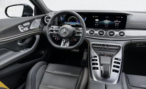 mercedes amg gt 63 s 4matic kraftstoffverbrauch kombiniert wltp 13,5–13,0 l100 km, co2 emissionen kombiniert wltp 308–295 gkm 2022 exterieur selenitgrau magno interieur leder exklusiv nappa titangrau pearlschwarz mit gelben kontrastziernähten, performance lenkrad in leder nappa mit lenkradtasten  mercedes amg gt 63 s 4matic fuel consumption combined wltp 135–130 l100 km, co2 emissions combined wltp 308–295 gkm 2022 exterior selenite grey magno interior exclusive leather nappa titan grey pearlblack with yellow stitching, steering wheel in nappa leather with steering wheel buttons