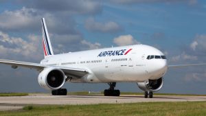 Air France Flight Briefly Lost Control When Both Pilots Tried to Fly at Once