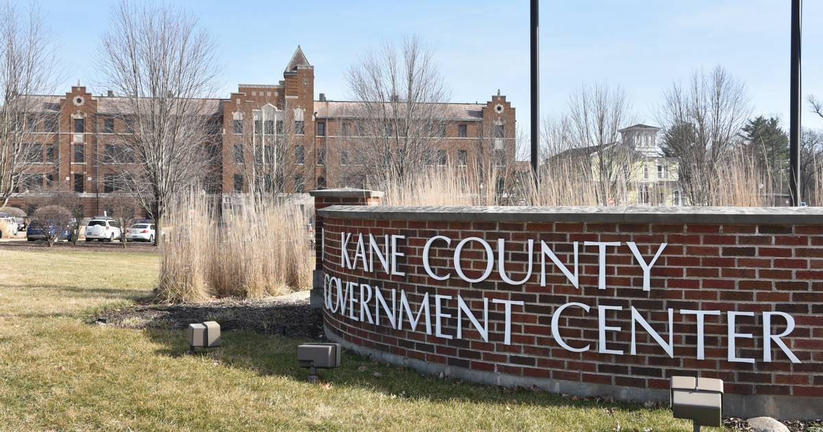 Kane County panel suggests raises for only some leaders while health insurance perk questioned - Daily Herald