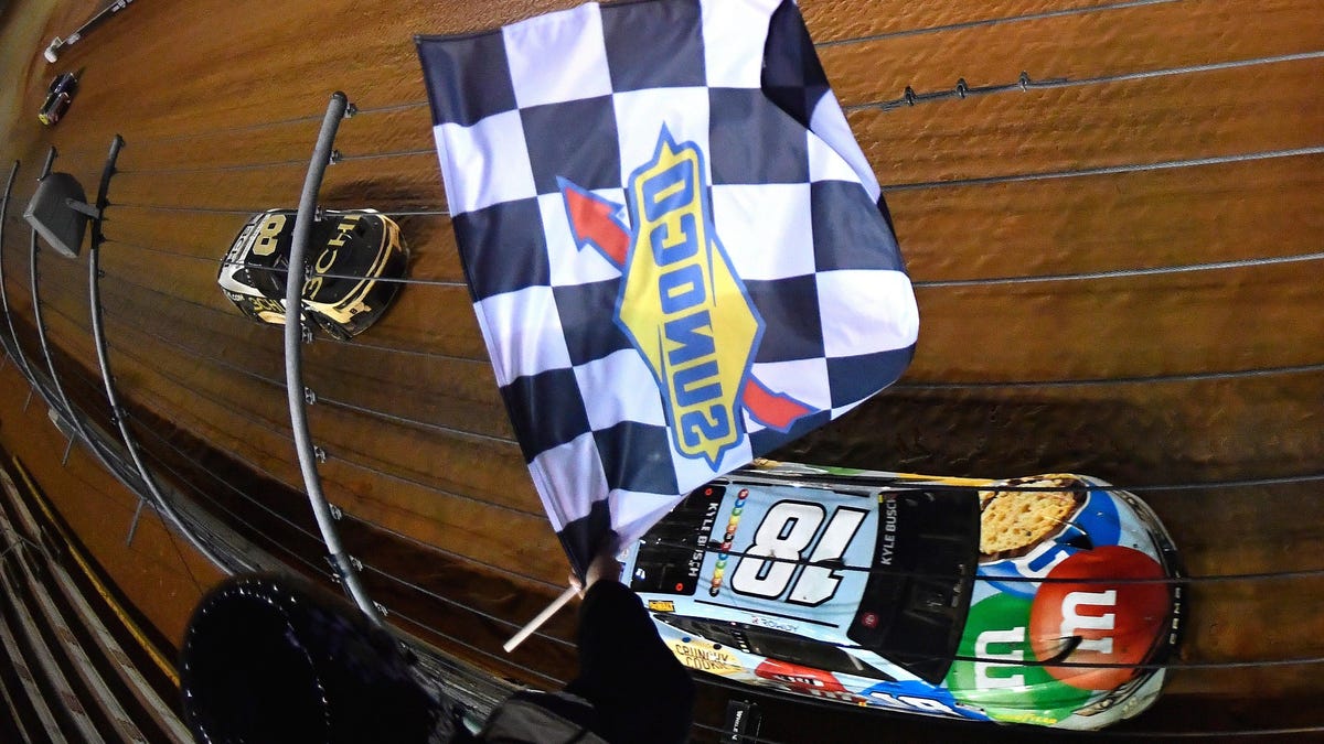 Kyle Busch Wins Bristol Dirt Race After Final Corner Collision