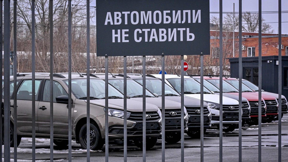 Russian Car Market The Latest Economic Causality In Ukrainian War