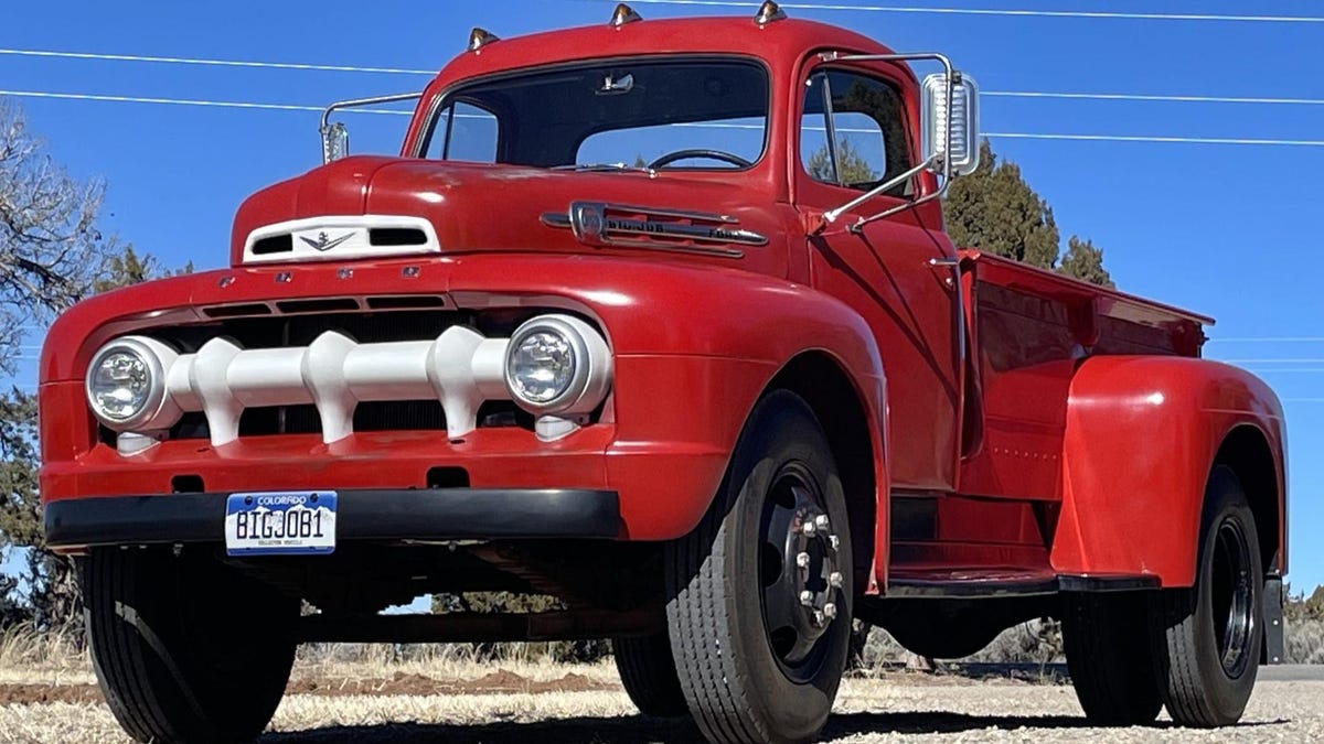 This Ford F-7 Big Job Is An Epic Pickup Truck That Ford Never Made