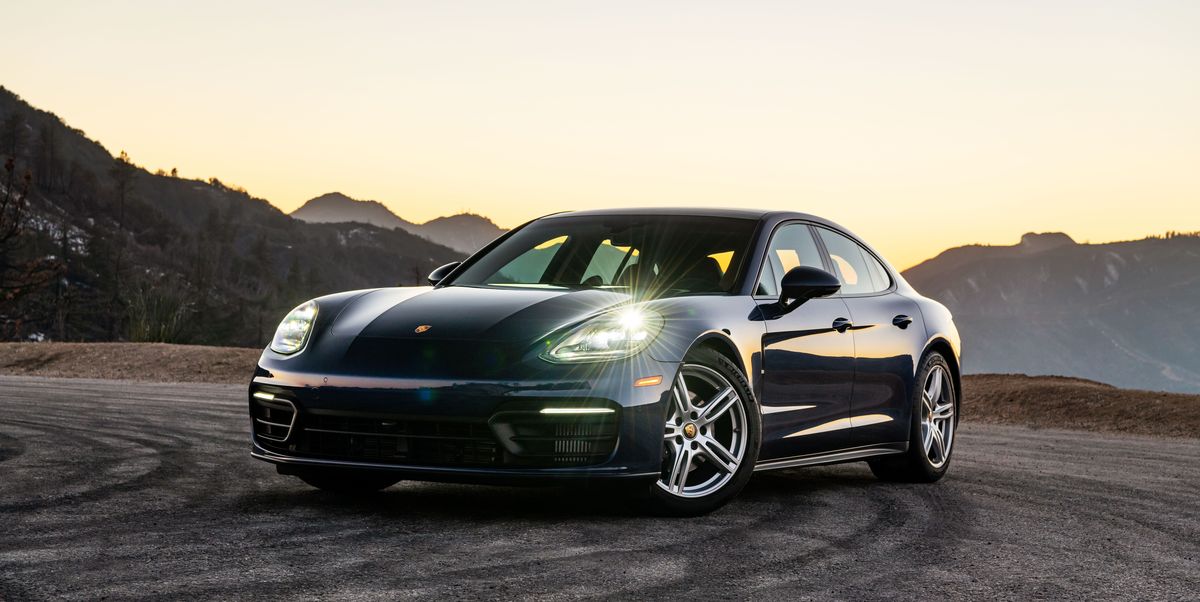 View Photos of the 2021 Porsche Panamera