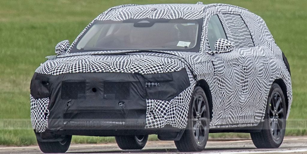 Ford's Outback-Esque Fusion Active Wagon Spotted with Production Body