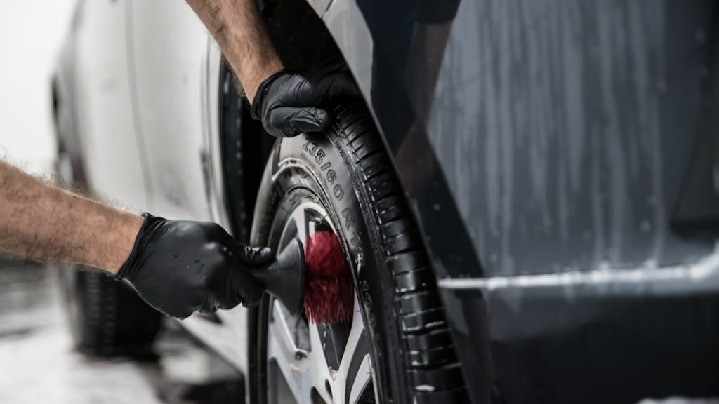 Grab the best tire brushes for your next detailing job