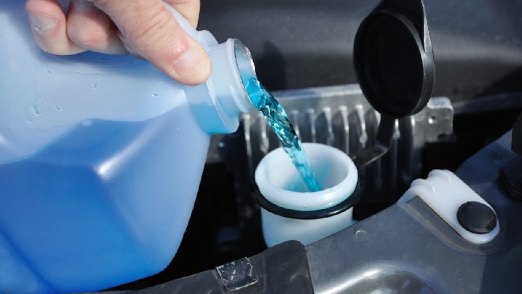 The best windshield wiper fluids to make your windshield shine