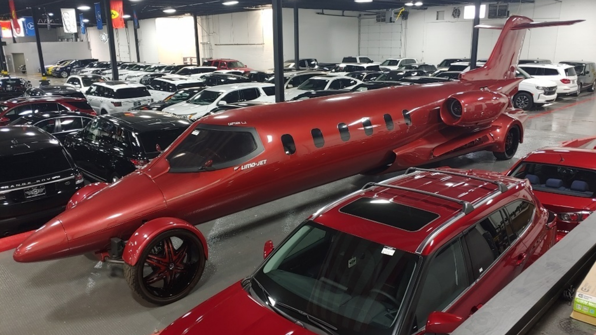 A Mitsubishi Dealership Is Selling A Wonderfully Ridiculous Learjet Limo