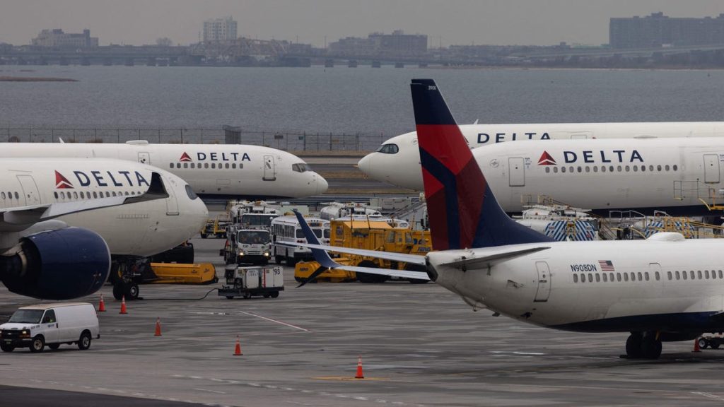 Delta to Cut Flights Just as Summer Travel Season Ramps Up