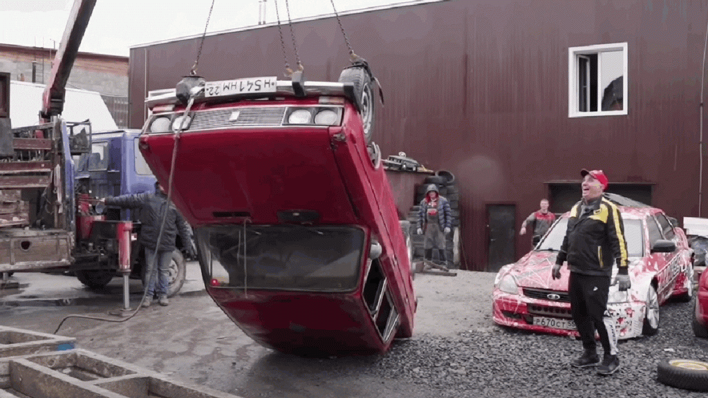 Russian Super Glue Is Strong Enough to Lift a Lada