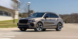 View Photos of the 2022 Bentley Bentayga S