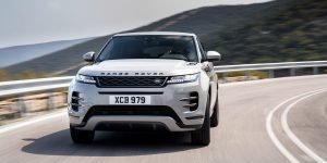 2022 Range Rover Evoque Keeps up Appearances