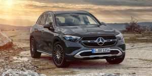 2023 Mercedes-Benz GLC Looks Similar but Is New Underneath