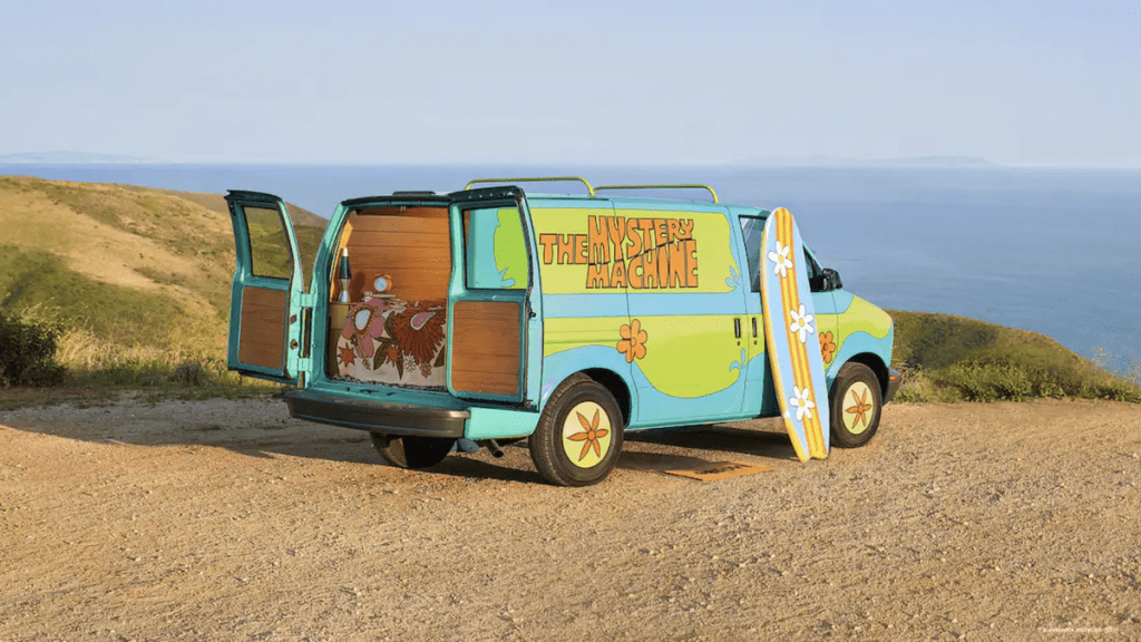 Airbnb Will Let You Stay in the Mystery Machine From Scooby Doo for $20 a Night