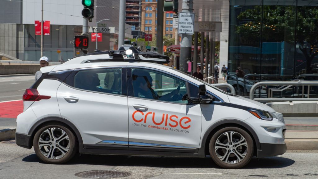 Cruise can finally charge for driverless robotaxi rides in San Francisco