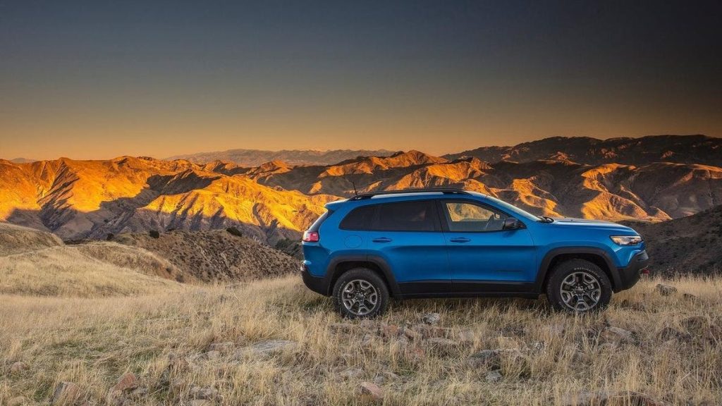 The Jeep Cherokee Is Barely Hanging On