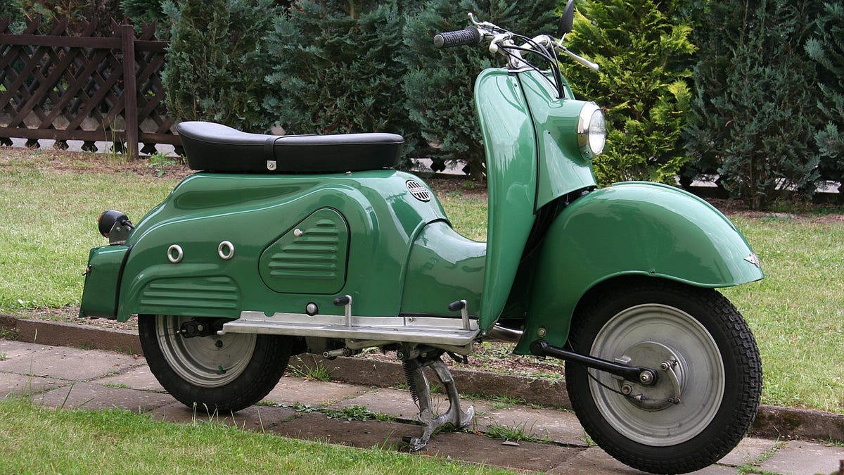 The World's Prettiest Scooter Is the Aptly-Named Zündapp Bella