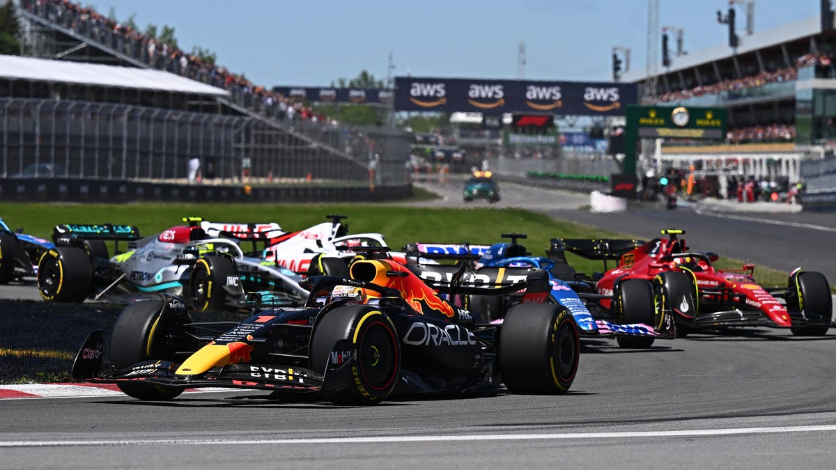 Verstappen Defeats Sainz at F1's Canadian Grand Prix