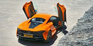 View Photos of the 2023 McLaren Artura