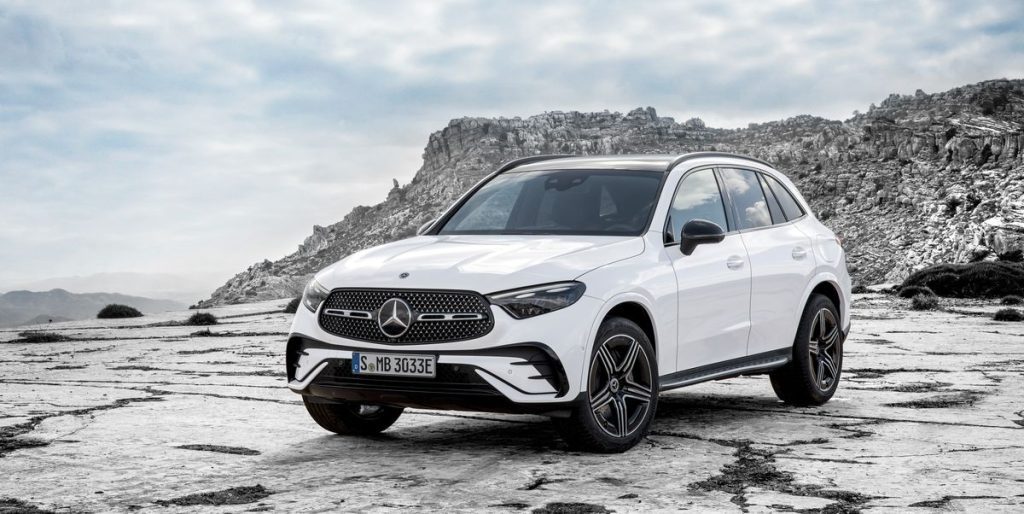 View Photos of the 2023 Mercedes-Benz GLC-Class