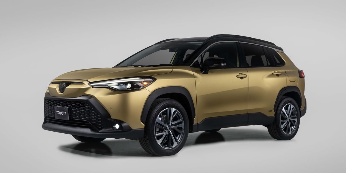 View Photos of the 2023 Toyota Corolla Cross Hybrid