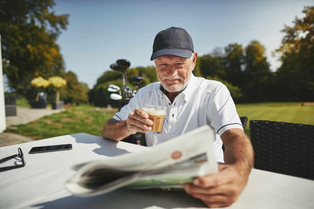 how to play golf on a budget