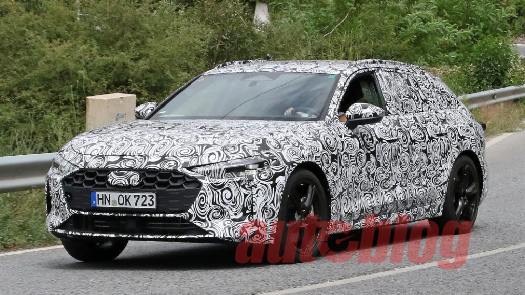 Likely Audi RS 4 plug-in caught testing alongside RS 6 in new spy photos