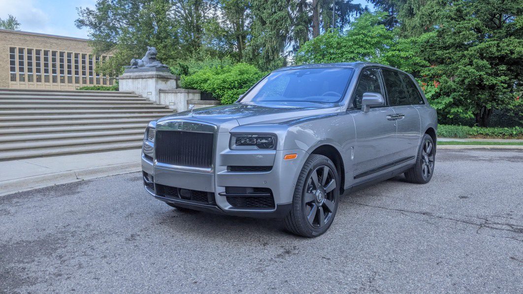 2022 Rolls-Royce Cullinan Review | Three things I learned driving a $429,400 SUV