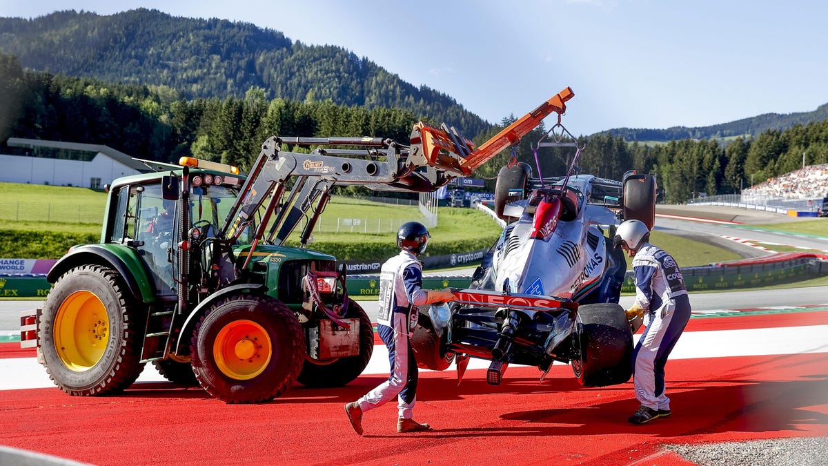 Both Mercedes Crash in F1's Friday Qualifying Session in Austria