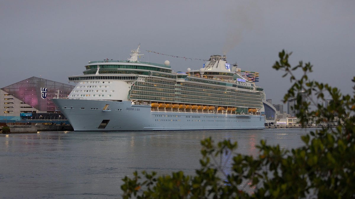 CDC Ends Cruise Ship COVID-19 Mitigation Program and Case Reporting