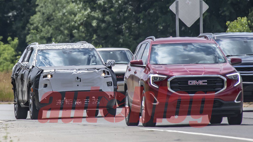 GMC Acadia goes big again? Spy photos show larger next-gen prototype