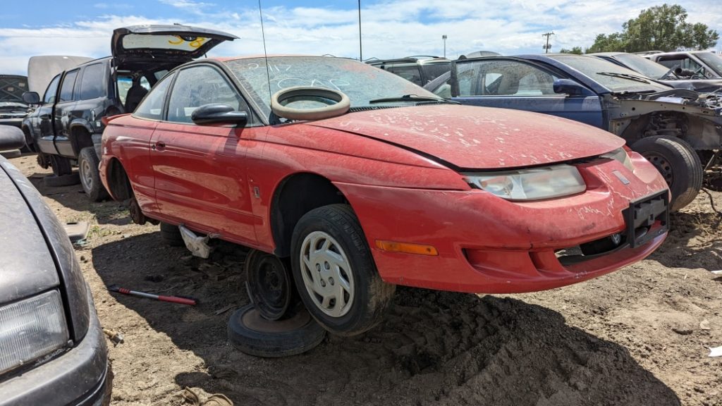 Junkyard Gem: 1997 Saturn SC1