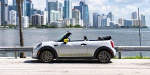 View Photos of the Mini Cooper SE Convertible Concept