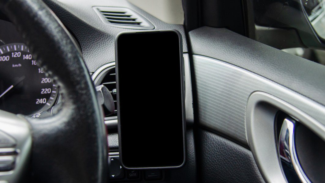 5 excellent phone holders for your car, all under $20