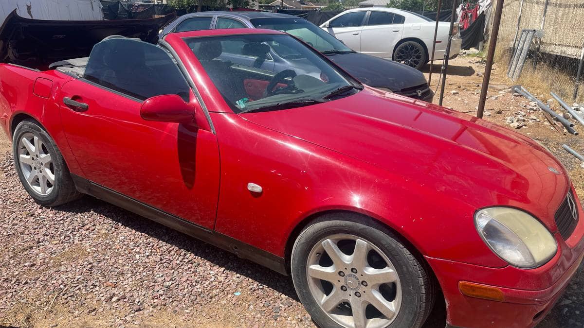 At $1,650, Would You Roll the Dice on This 1999 Mercedes SLK 230 ‘Mechanic’s Special?’