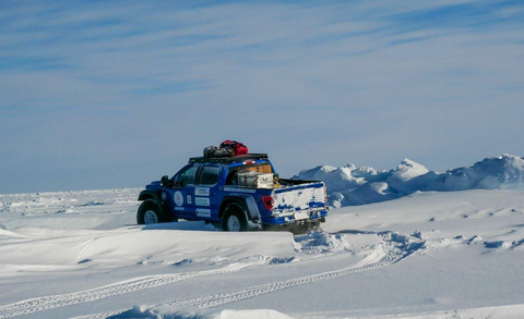 ford f150 arctic trucks at44