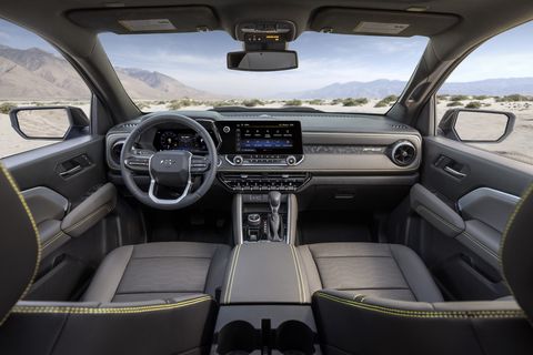 2023 chevy colorado zr2 interior