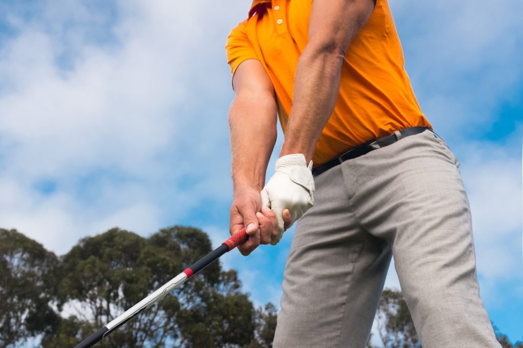 How to grip a golf club in 5 easy steps
