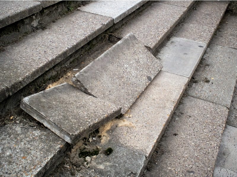 Dangerous staircase at a business to represent insurer risk