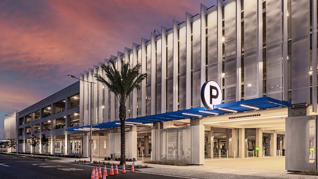 LAX adds 1,300 EV chargers