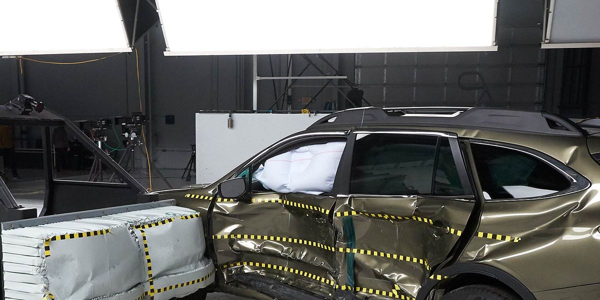 New IIHS Side-Impact Crash Test Shows Troubling Sedan, Wagon Results