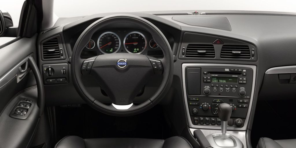 Shocker! Test Shows Physical Buttons Are Less Efficient in Cars Than Touchscreens