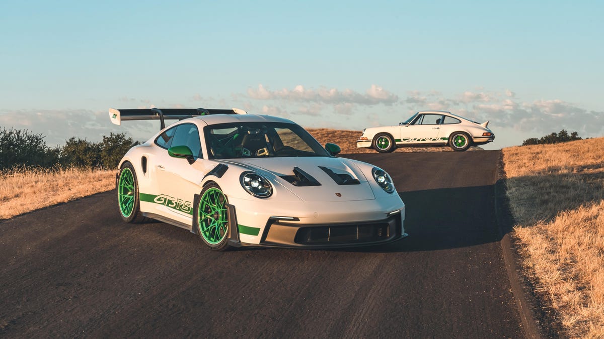 The 2023 Porsche 911 GT3 RS Dressed Up as the Original 911 Carrera RS for Monterey Car Week