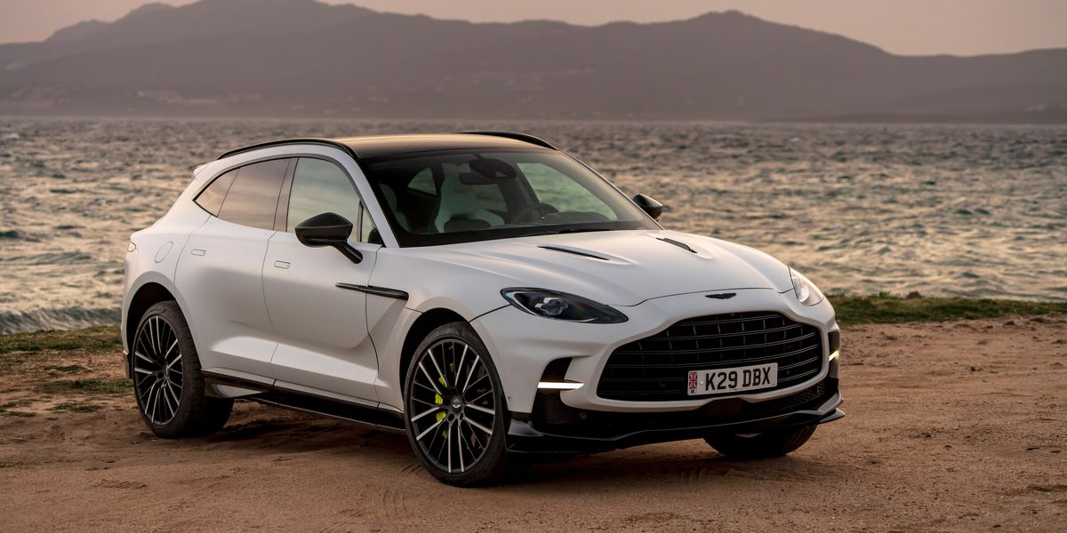 2023 Aston Martin DBX