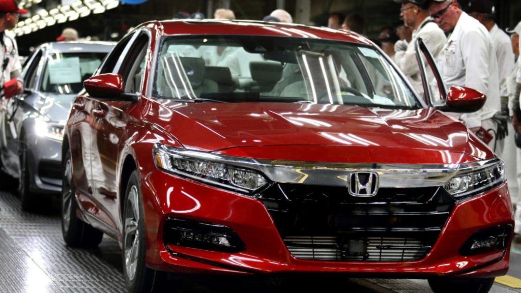 Honda mistakenly overpaid worker bonuses, wants the money back