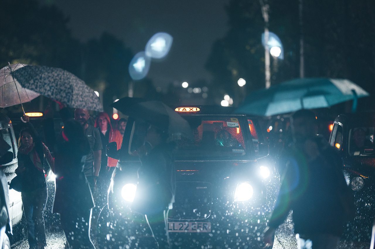 London Black Cab Drivers Pay Tribute To Her Majesty The Queen