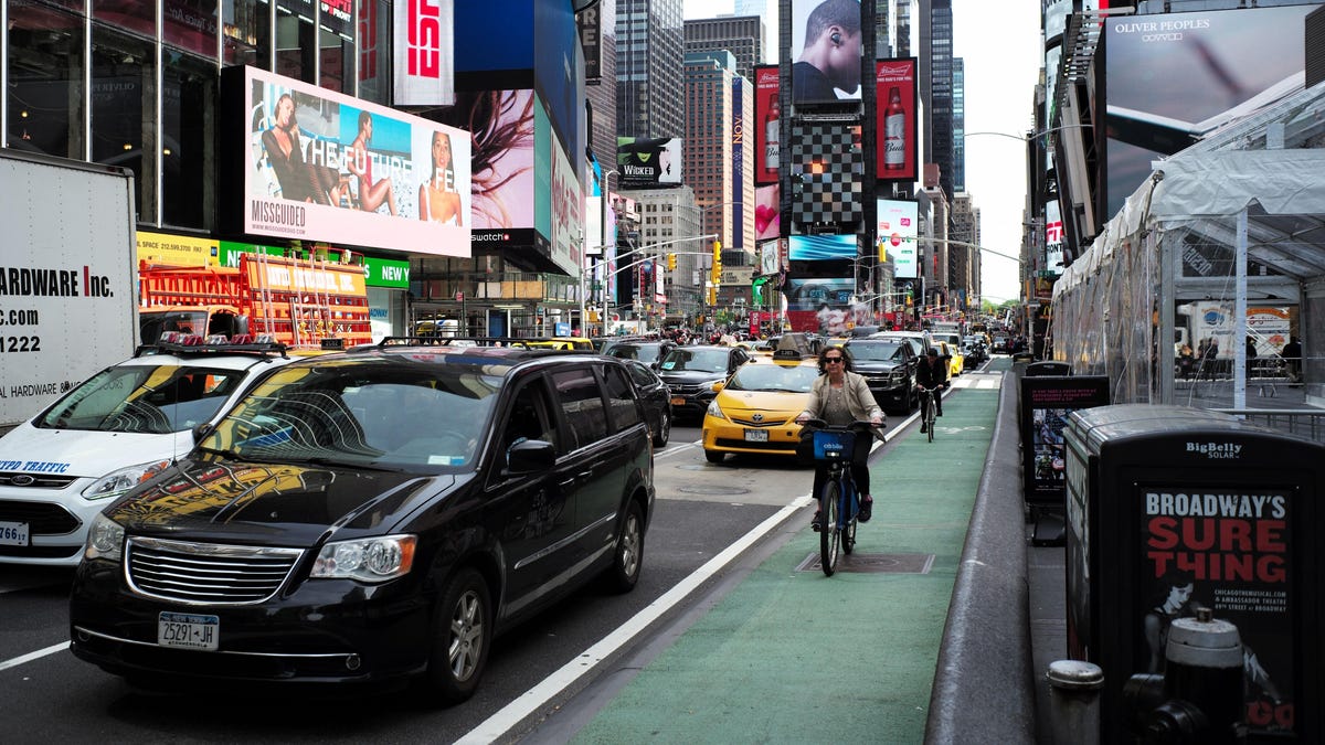 Proposed Bill Would Allow New Yorkers to Narc on Vehicles Blocking Bike Lanes