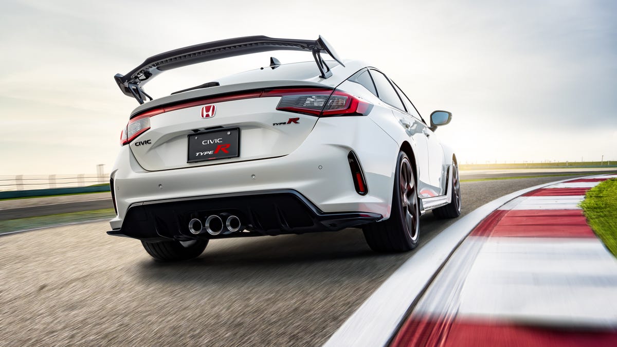 The 2023 Civic Type R Already Has an Accessories Catalog