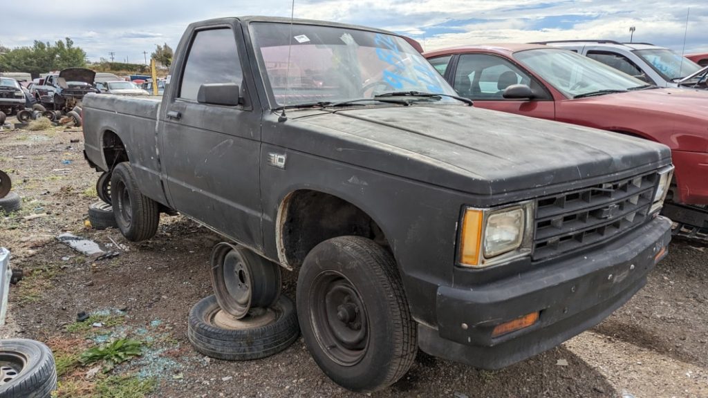 Junkyard Gem: 1988 Chevrolet S-10