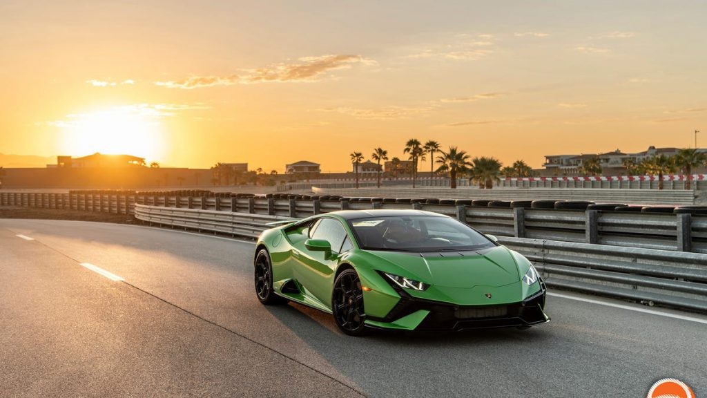 2023 Lamborghini Huracan Tecnica Is a Hardcore But Friendly Supercar